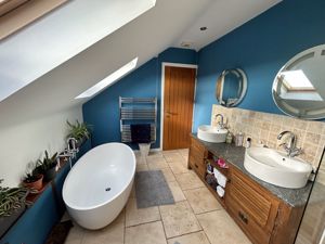 Photo 29- click for photo gallery